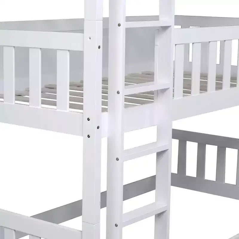 Letto a castello triplo con 2 scale, divisibile in 3 letti singoli per camerette piccole